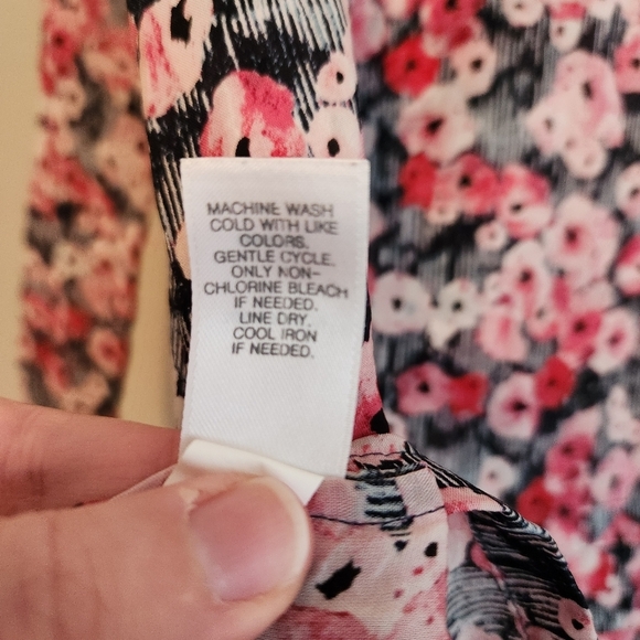 J. Jill Pink & Black Floral Longsleeve Blouse Size‎ Small - Picture 9 of 13
